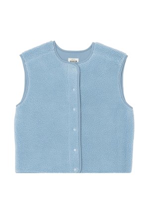 Gilet sans manches bleu clair en tissu pelucheux avec une finition texturée, doté d'un col rond et d'une fermeture à boutons-pression à l'avant.