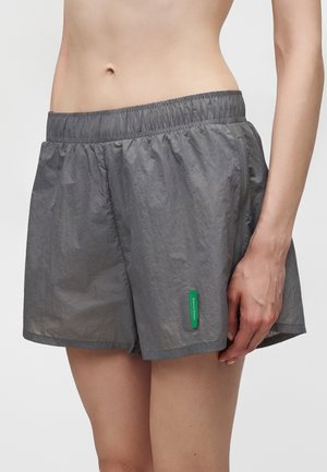 District Vision, ULTRALIGHT ZIPPERED - Σορτς - obsidian