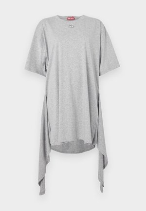 Gray T-shirt with short sleeves, oversized fit, asymmetric hem, made of soft fabric. Features a logo tag near the neckline.
