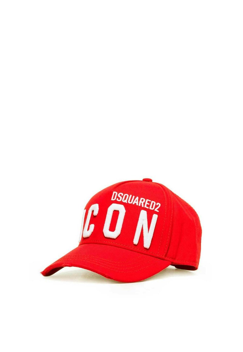 Rote Baseballmütze aus Baumwolle mit einem gebogenen Schirm. Auf der Vorderseite sind auffällige weiße Buchstaben "ICON" und "DSQUARED2" aufgedruckt.