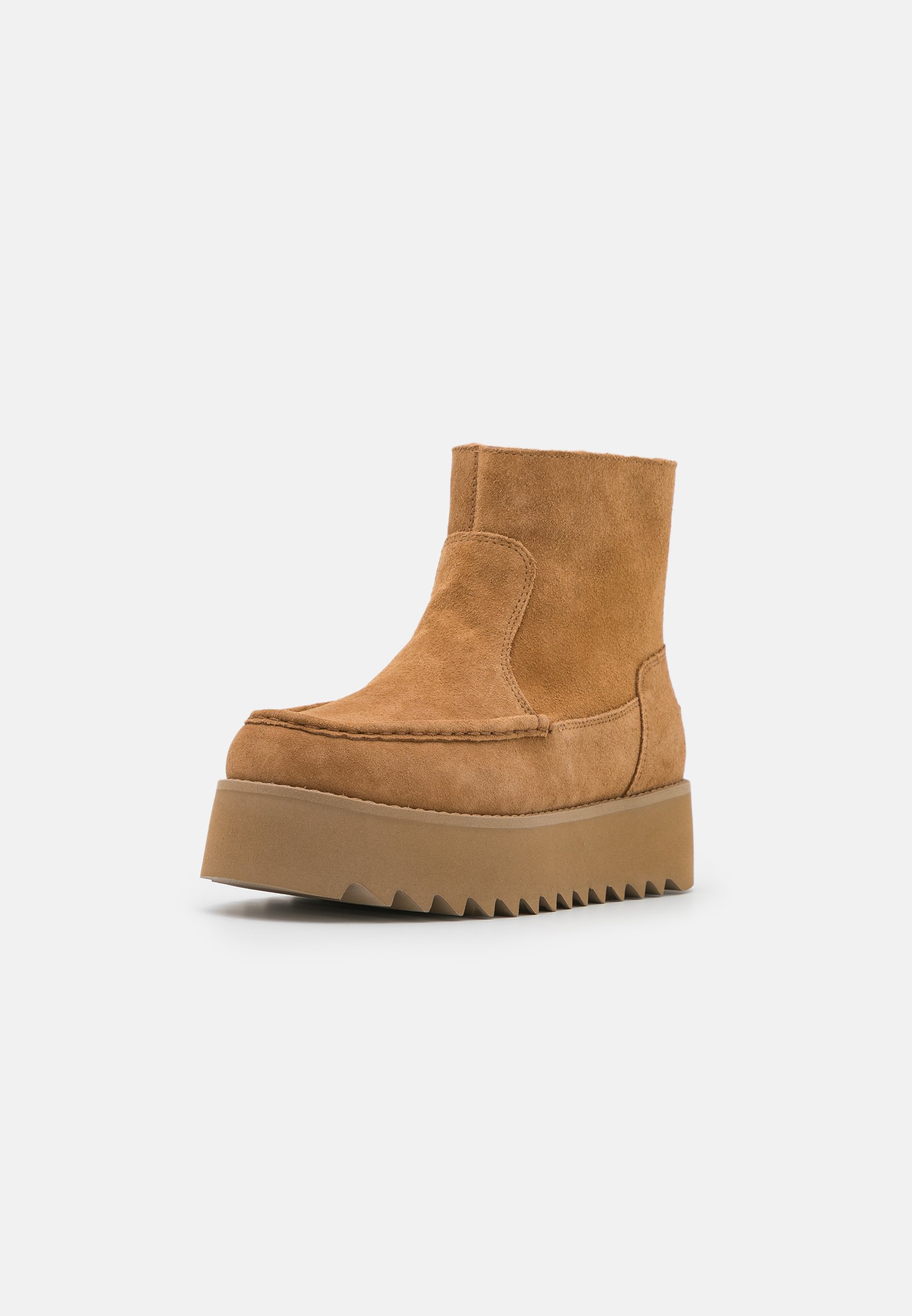 UGG CLASSIC RISING HEEL ZIP - Platform ankle boots - chestnut/cognac -  Zalando.de