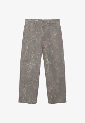 Pantaloni grigi a gamba larga con un delicato motivo astratto a rami, tasche frontali, passanti per cintura e chiusura con bottone a pressione.