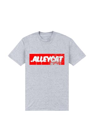 Šedé bavlněné tričko s výraznou červenou obdélníkovou grafikou s textem " ALLEYCAT " v bílém. Krátké rukávy a kulatý výstřih.