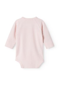 Rosa langermet bodysuit med rund hals, mykt bomullsmateriale og bølget kant langs kragen og benåpningene.