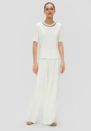 s.Oliver BLACK LABEL MIT DEKO-TAPE AM AUSSCHNITT - T-shirt print - creme
