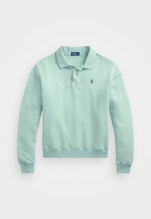 Lichtgroene poloshirt met lange mouwen, twee witte knopen, geribde manchetten en een klein blauw geborduurd paardenlogo op de linkerborst.