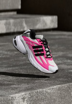 adidas Originals, ADISTAR XLG 2.0 W - Αθλητικά παπούτσια - lucid pink/core black/silver-coloured metallic