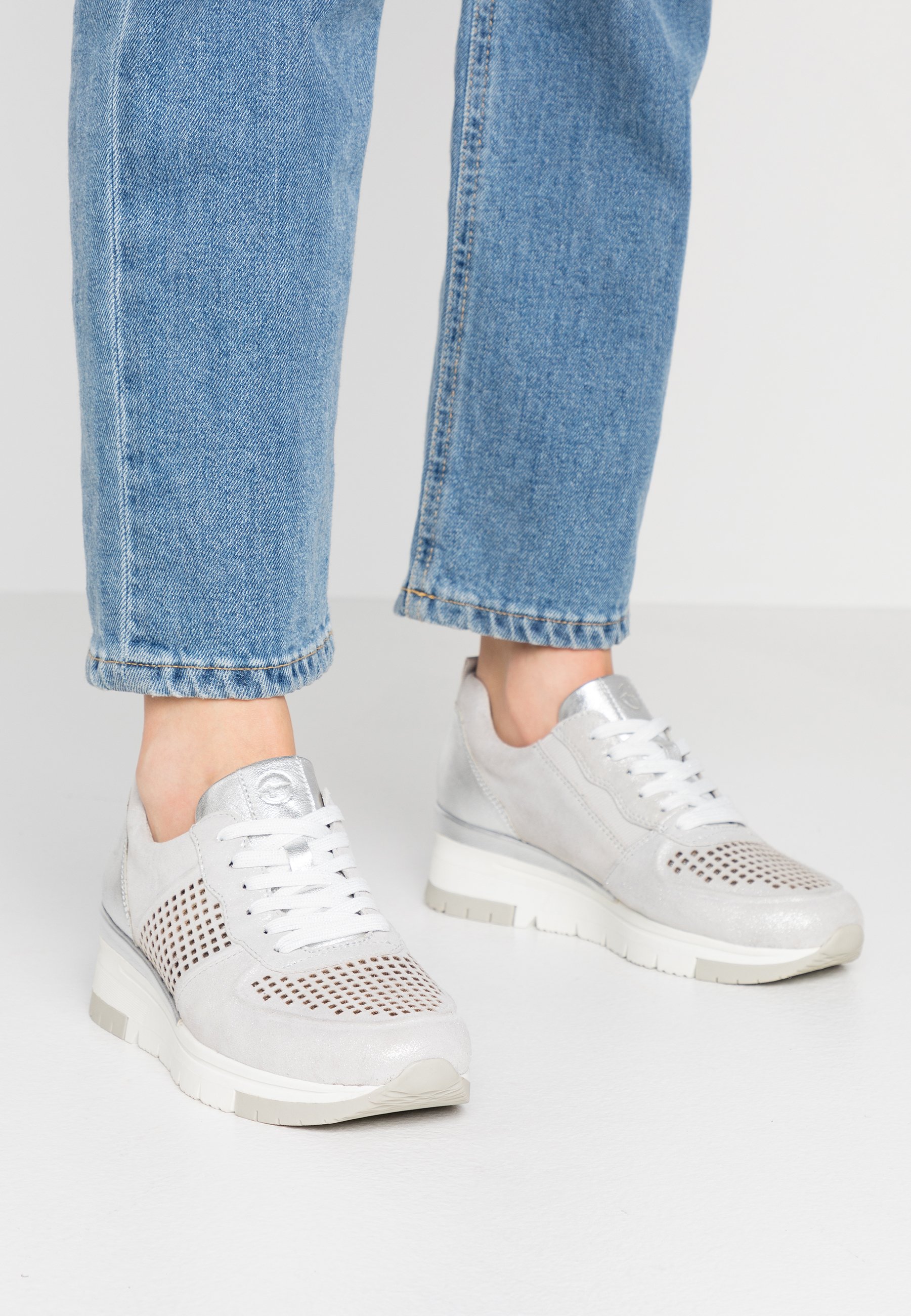 Tamaris Pure Relax LACE UP Joggesko silverpunch Tamaris Pure Relax LACE UP Joggesko silverpunch