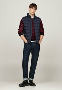 Tommy Hilfiger WATER REPELLENT  - Smanicato - desert sky