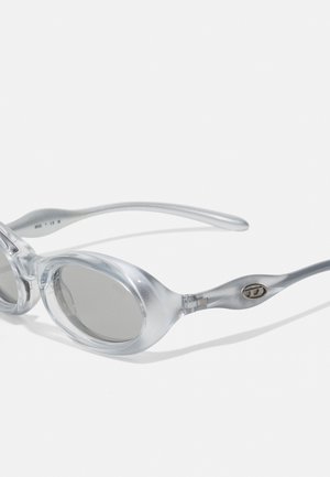 Rankning 8: Diesel - UNISEX - Solglasögon