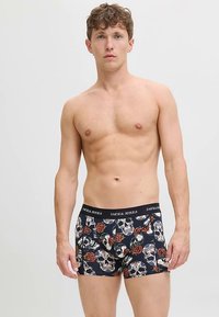 Črni bokser hlačke s potiskom lobanje in vrtnice, elastičen pas z logotipom »JACK & JONES«, bombažni material, prilegajoč dizajn.
