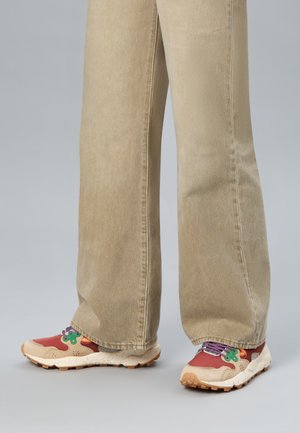 Flower Mountain YAMANO 3 UNI UNISEX - Baskets basses - beige/rot