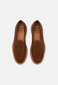 Jacques Soloviere ALEXIS UNISEX - Polobotky - brown/nut