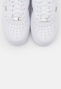 Nike Sportswear AIR FORCE 1 - Joggesko - white/hyper royal/black