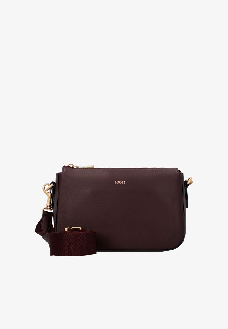 Bordová kožená crossbody taška se zlatými doplňky, se zipovým uzávěrem a odnímatelným textilním popruhem. Texturovaný povrch s jemným brandingem.