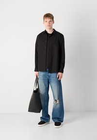 Calvin Klein SOLID CLASSIC SHIRT - Finskjorte - black