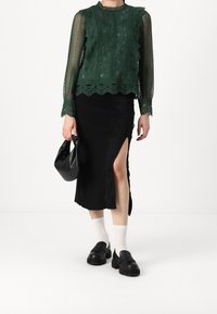 YAS Blouse - dark green