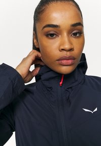 Salewa PUEZ - Casaco impermeável - navy blazer
