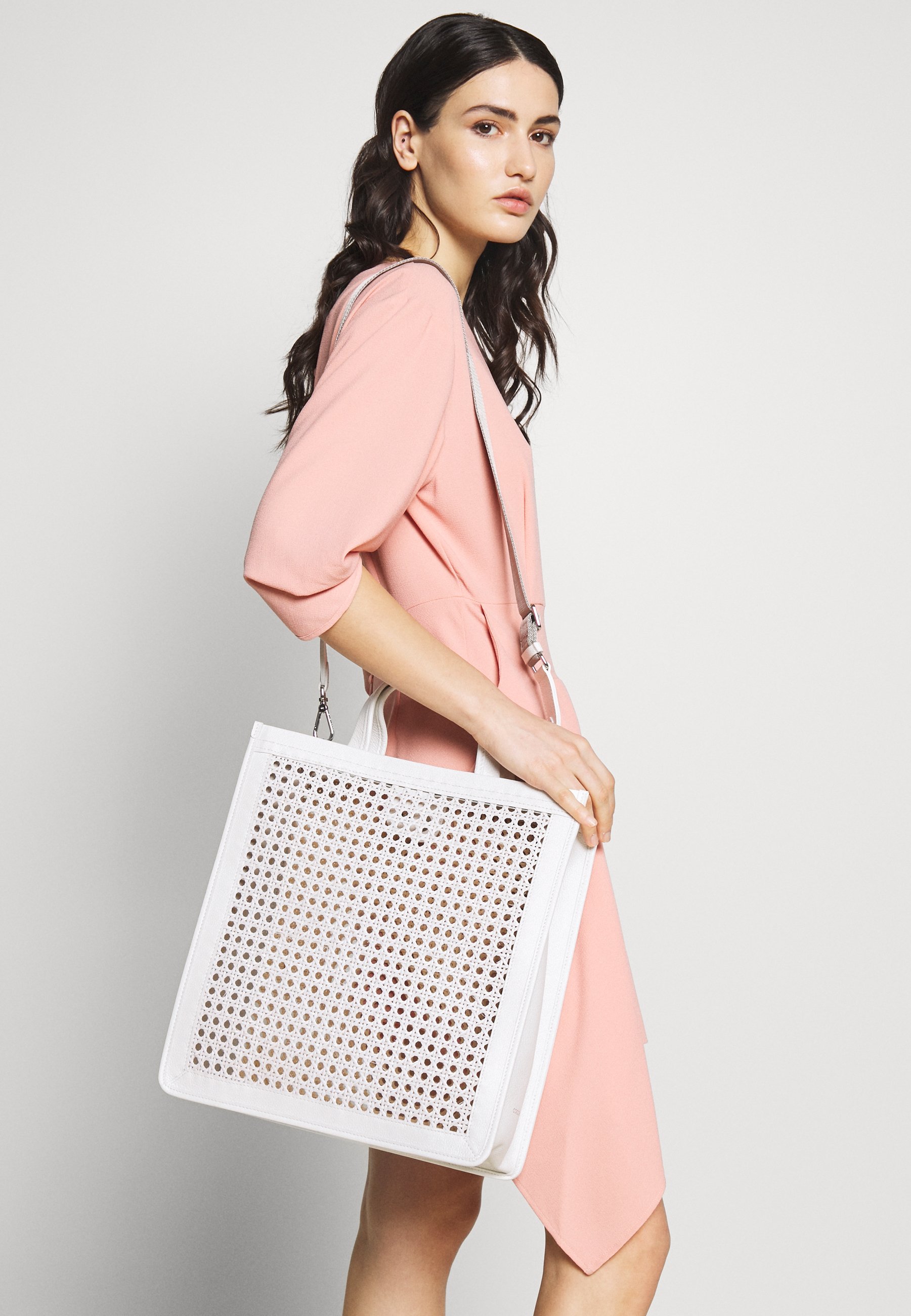 coccinelle borsa paglia bottalatino