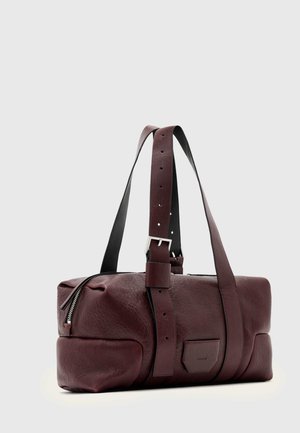 ARES SHOULDER BAG - Σακ βουαγιάζ - port red