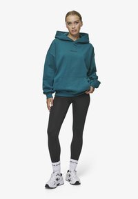 Pegador CLARITA - Sportinis megztinis - washed urban turquoise/black gum