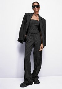 Patrizia Pepe Pantalon classique - black stripes