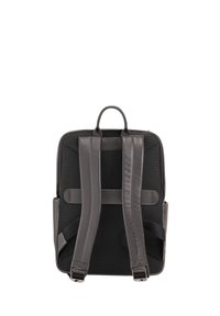 Zaino grigio con retro in tessuto a rete, spallacci imbottiti e manico superiore. Presenta linee eleganti e un design minimalista per la praticità.