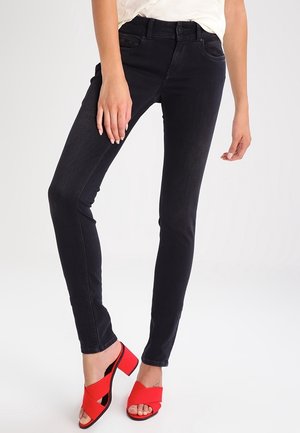 Jeansy Slim Fit