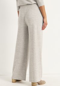 Cellbes of Sweden WIDE WITH POCKETS - Broek - beige melange
