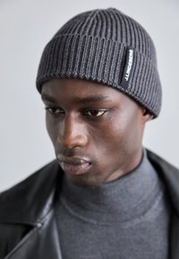 JUAN BEANIE UNISEX - Mütze - lava smoke