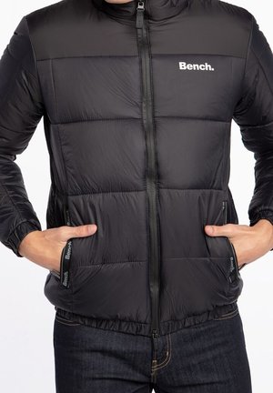 Bench Winterjacke - black