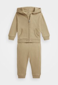 Nevybráno, classic khaki