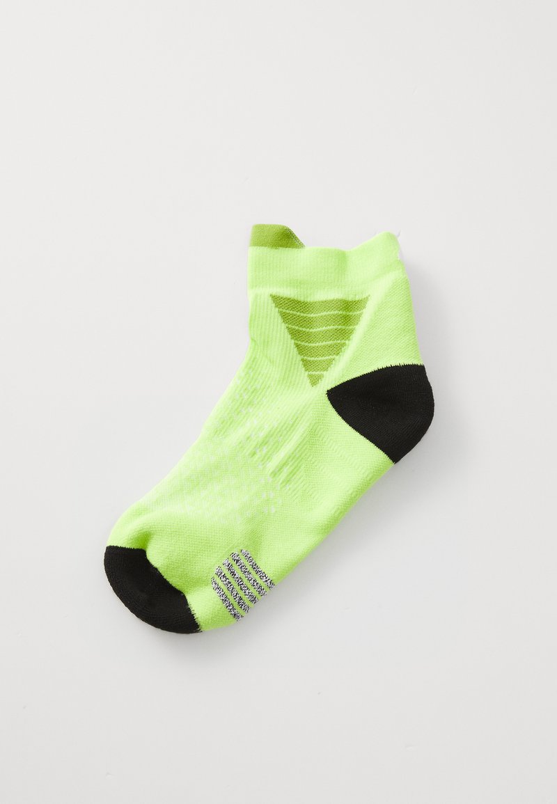 ASICS ELITE FUJITRAIL QUARTER SOCK UNISEX - Športové ponožky - lime green