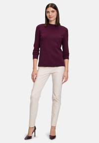 Betty Barclay BASIC-MIT STEHKRAGEN - Svetrík - dark aubergine