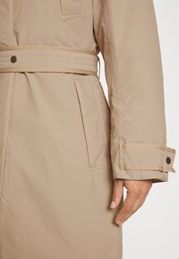 Didriksons Parkas - beige