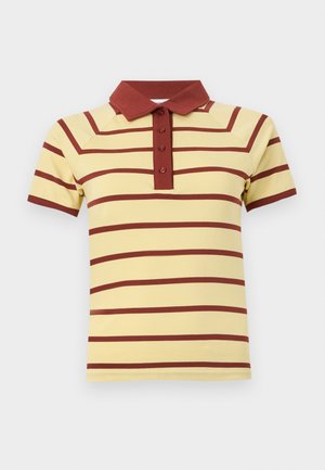 Žuta polo majica s bordo horizontalnim prugama, rebrastim ovratnikom i tri dugmeta. Kratki rukavi s kontrastnim manžetama.