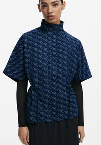 Desigual PATTERN - Plašt - dark blue