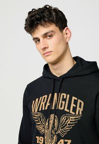 Wrangler Felpa con cappuccio - black