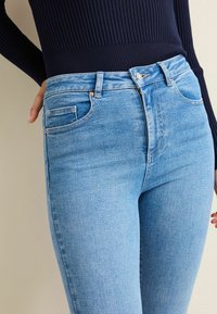 Next SUPER SOFT - Testhezálló fazon - mid blue denim