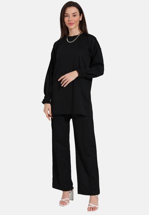 SET - Trousers - black