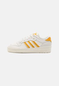 adidas Originals - RIVALRY UNISEX - Sporta apavi - cloud white/preloved yellow/easy yellow Miniatūras attēls 1