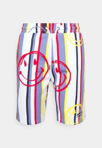 Zwemshorts met verticale strepen in blauw, wit, rood en geel, met grote rode smiley-gezicht graphics en een elastische tailleband.