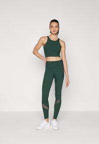 ONLY Play ONPPOSH-2 BRA - Sport-bh met medium support - scarab