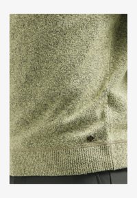 Geselecteerd, light moss