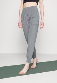 Athleta SALUTATION JOGGER - Calças de fato de treino - heathered grey