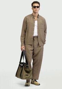 Redefined Rebel ALEXIS - Pluus - tarmac