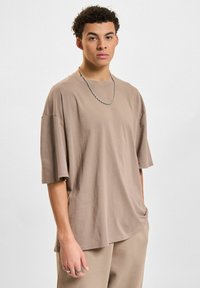 DEF - T-Shirt basic - brown washed Thumbnail-Bild 1