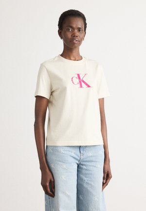- T-shirt z nadrukiem