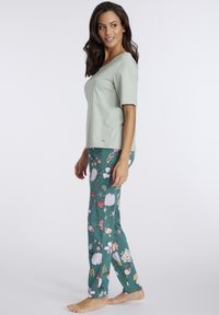 LASCANA Pidžamas komplekts - grün grün gemuster