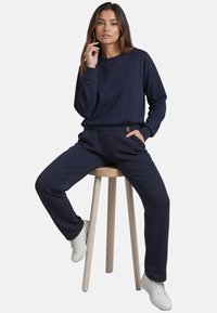 Vivisence SET - Tepláková souprava - dark blue